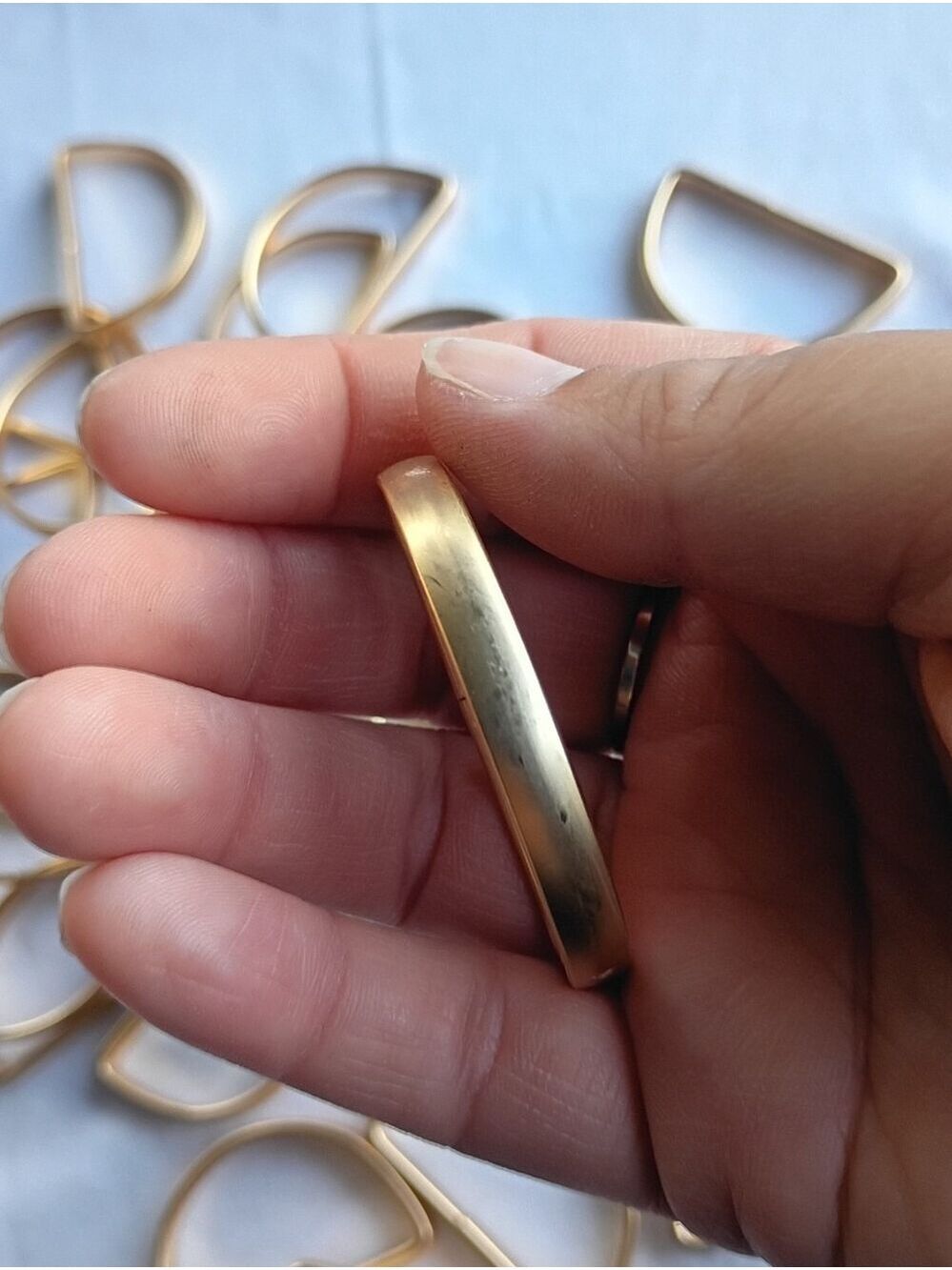 Set Of 37 Gold Tone Jewelry Making D Rings - Picture 3 of 4